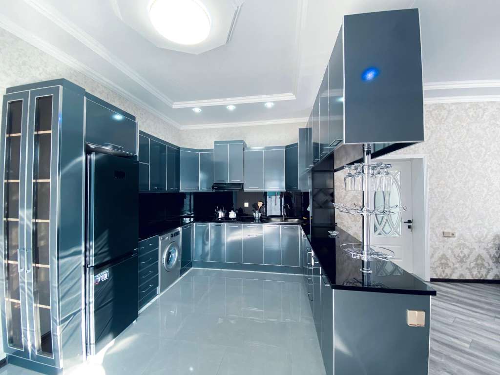 Qəbələ Qəbələ günlük kirayə Həyət evi / Villa 350 AZN-a 4 otaqlı