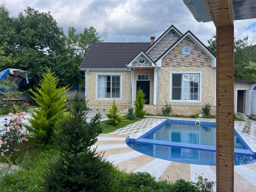 Qəbələ Qəbələ günlük kirayə Həyət evi / Villa 250 AZN-a 2 otaqlı