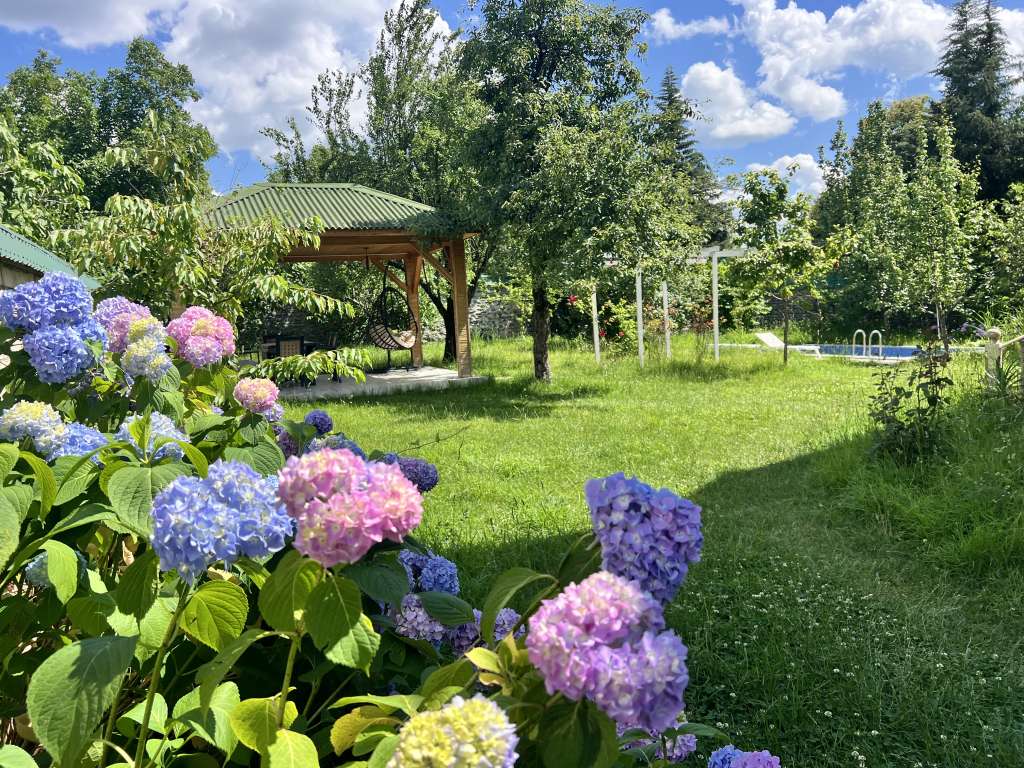 Qəbələ XRRW+WJP, Gebele, Azerbaijan günlük kirayə Həyət evi / Villa 200 AZN-a 5 otaqlı