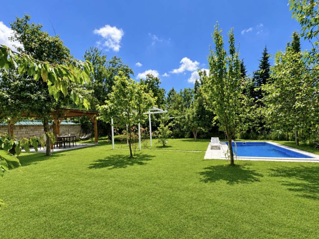 Qəbələ XRRW+WJP, Gebele, Azerbaijan günlük kirayə Həyət evi / Villa 200 AZN-a 5 otaqlı