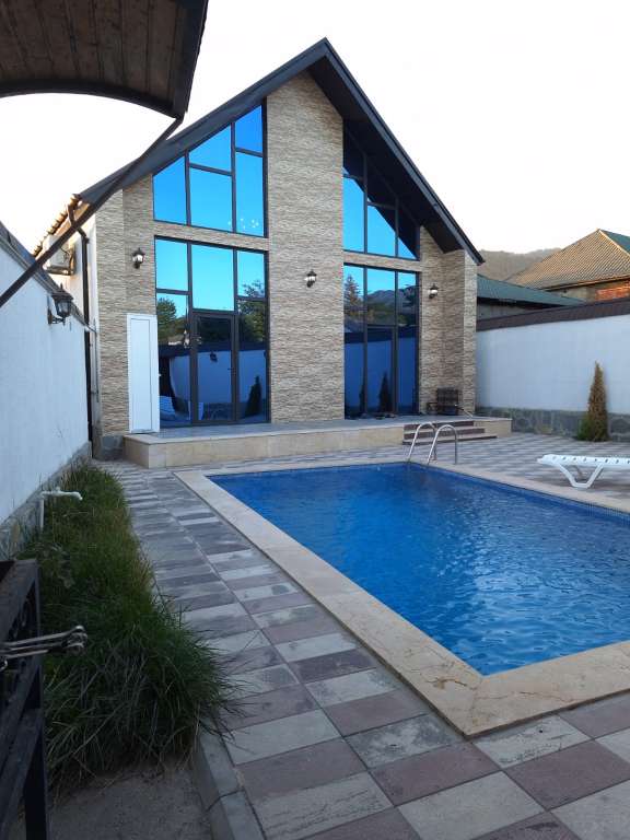 Qəbələ Qəbələ Azərbaycanda günlük kirayə Həyət evi / Villa 250 AZN-a 3 otaqlı