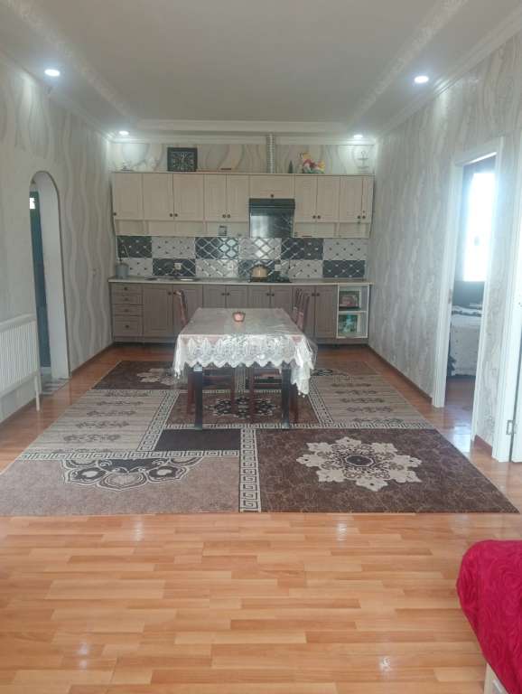 Qəbələ Qəbələ günlük kirayə Həyət evi / Villa 500 AZN-a 3 otaqlı