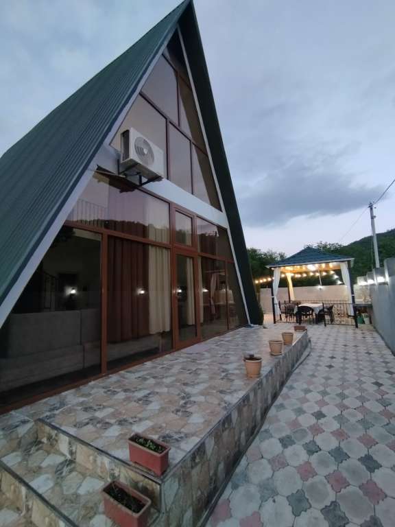 Qəbələ Vəndam Azərbaycanda günlük kirayə Həyət evi / Villa 250 AZN-a 3 otaqlı