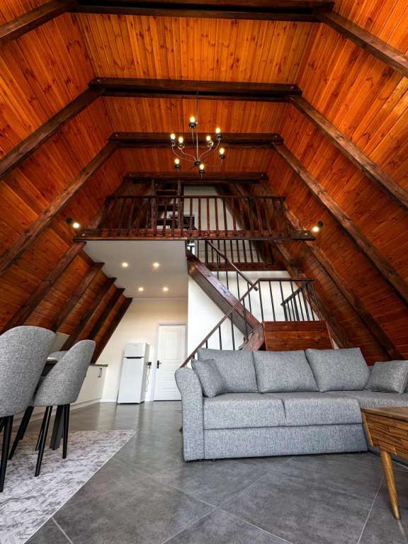 Qəbələ Qəbələ, Azərbaycan günlük kirayə A-Frame 250 AZN-a 4 otaqlı