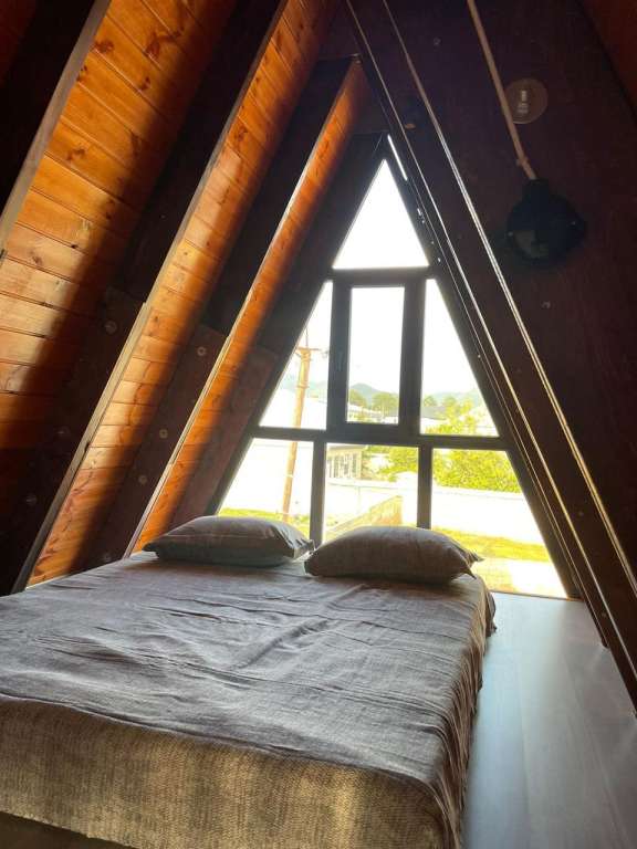 Qəbələ Qəbələ, Azərbaycan günlük kirayə A-Frame 250 AZN-a 4 otaqlı