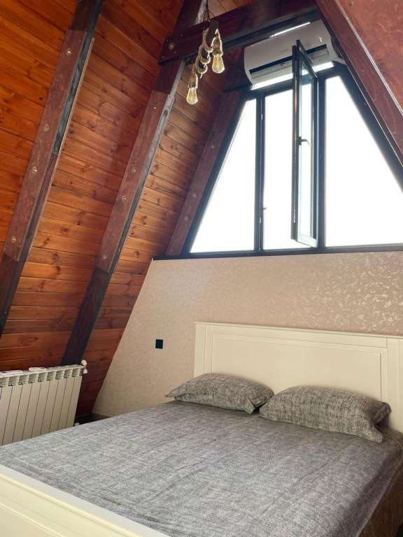 Qəbələ Qəbələ, Azərbaycan günlük kirayə A-Frame 250 AZN-a 4 otaqlı