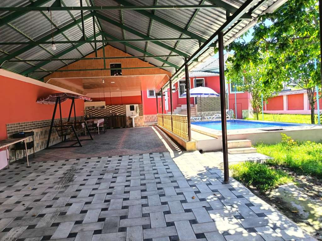 Qəbələ Qəbələ günlük kirayə Həyət evi / Villa 250 AZN-a 3 otaqlı