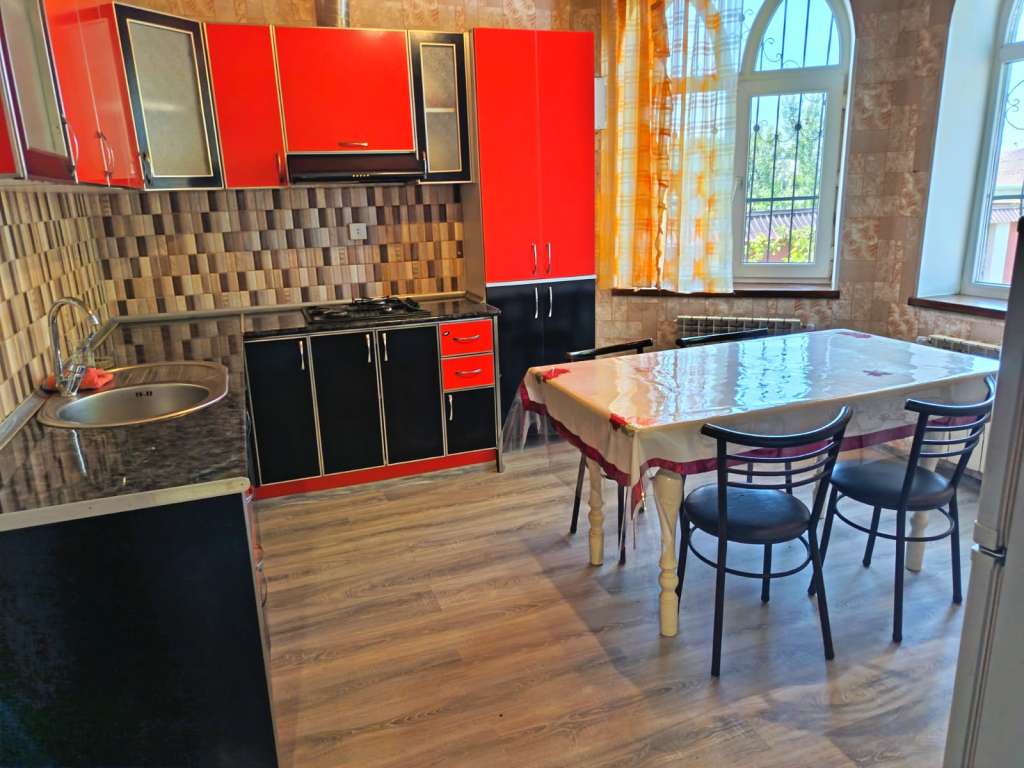 Qəbələ Qəbələ günlük kirayə Həyət evi / Villa 250 AZN-a 3 otaqlı