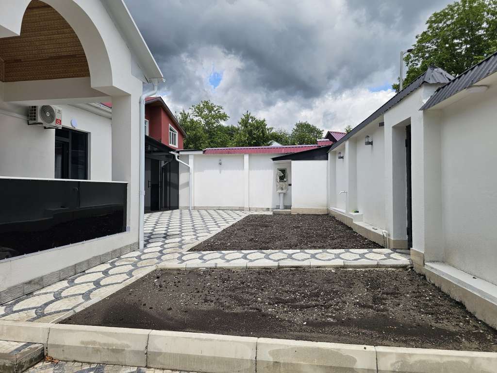 Qəbələ Qəbələ, Azerbaycan günlük kirayə Həyət evi / Villa 290 AZN-a 4 otaqlı