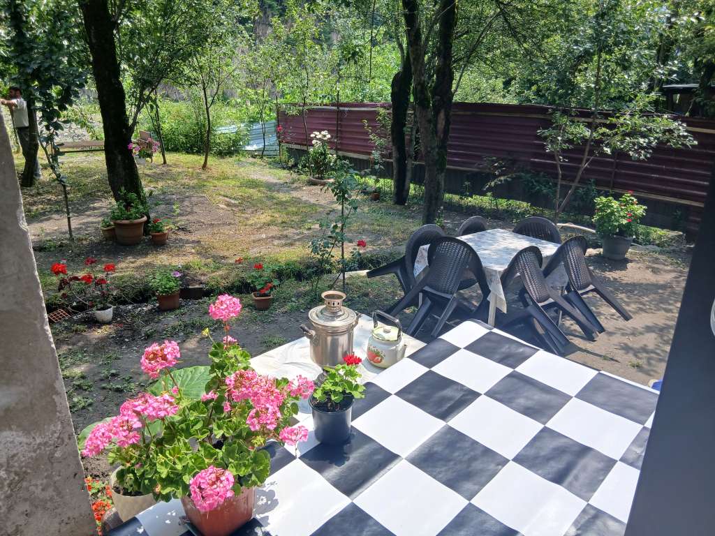 Qax Ağçay, Азербайджан günlük kirayə Həyət evi / Villa 80 AZN-a 2 otaqlı