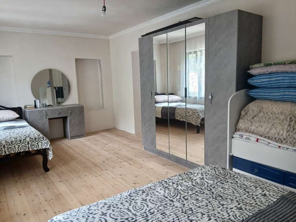 Qax Ağçay, Азербайджан günlük kirayə Həyət evi / Villa 80 AZN-a 2 otaqlı