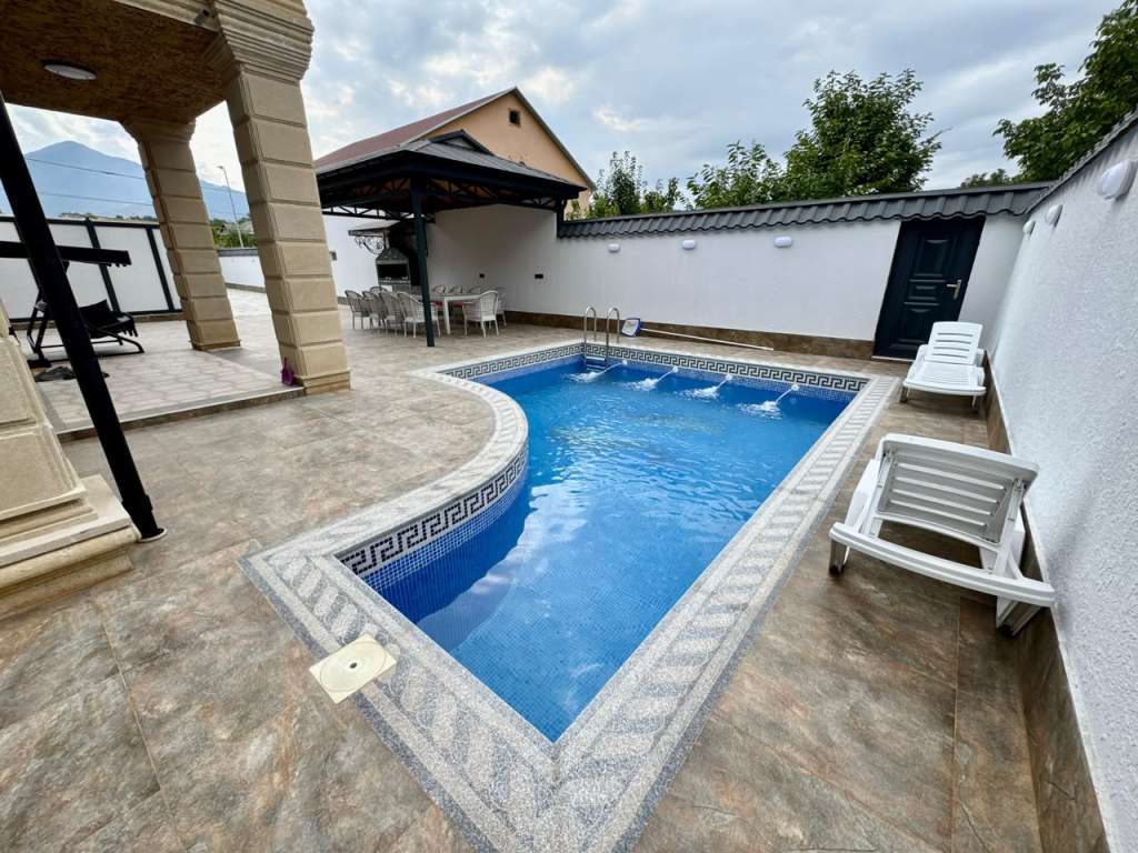 Qəbələ Qəbələ günlük kirayə Həyət evi / Villa 450 AZN-a 5 otaqlı