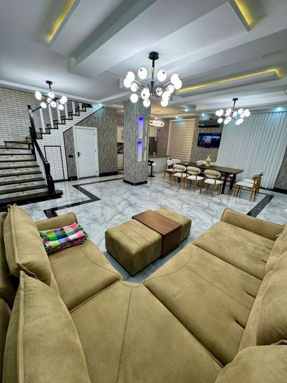 Qəbələ Qəbələ günlük kirayə Həyət evi / Villa 450 AZN-a 5 otaqlı