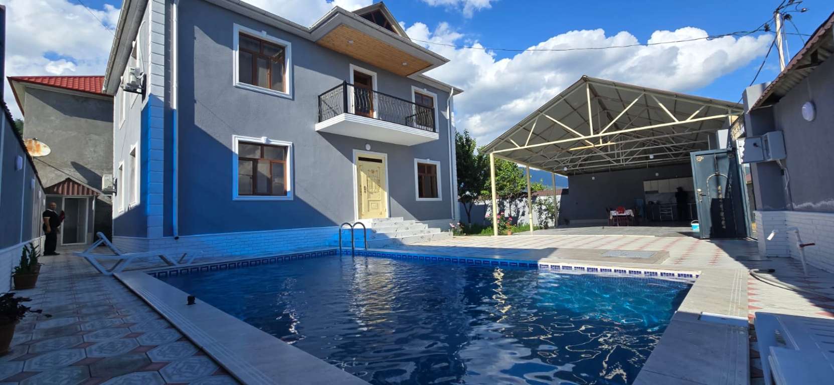 Qəbələ Qəbələ günlük kirayə Həyət evi / Villa 220 AZN-a 4 otaqlı