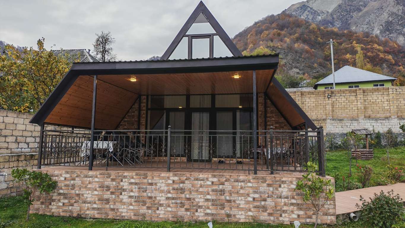 Qəbələ Qəbələ günlük kirayə Həyət evi / Villa 350 AZN-a 4 otaqlı