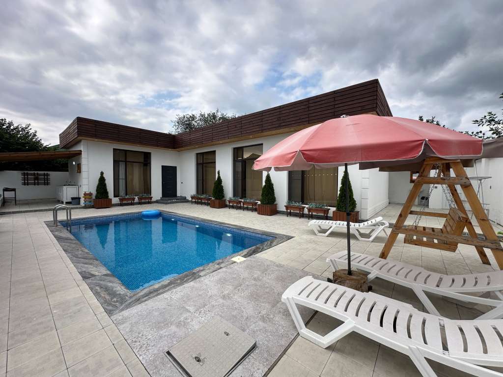 Qəbələ Qəbələ günlük kirayə Həyət evi / Villa 250 AZN-a 3 otaqlı