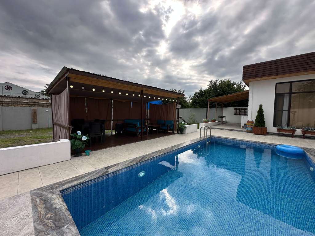 Qəbələ Qəbələ günlük kirayə Həyət evi / Villa 250 AZN-a 3 otaqlı
