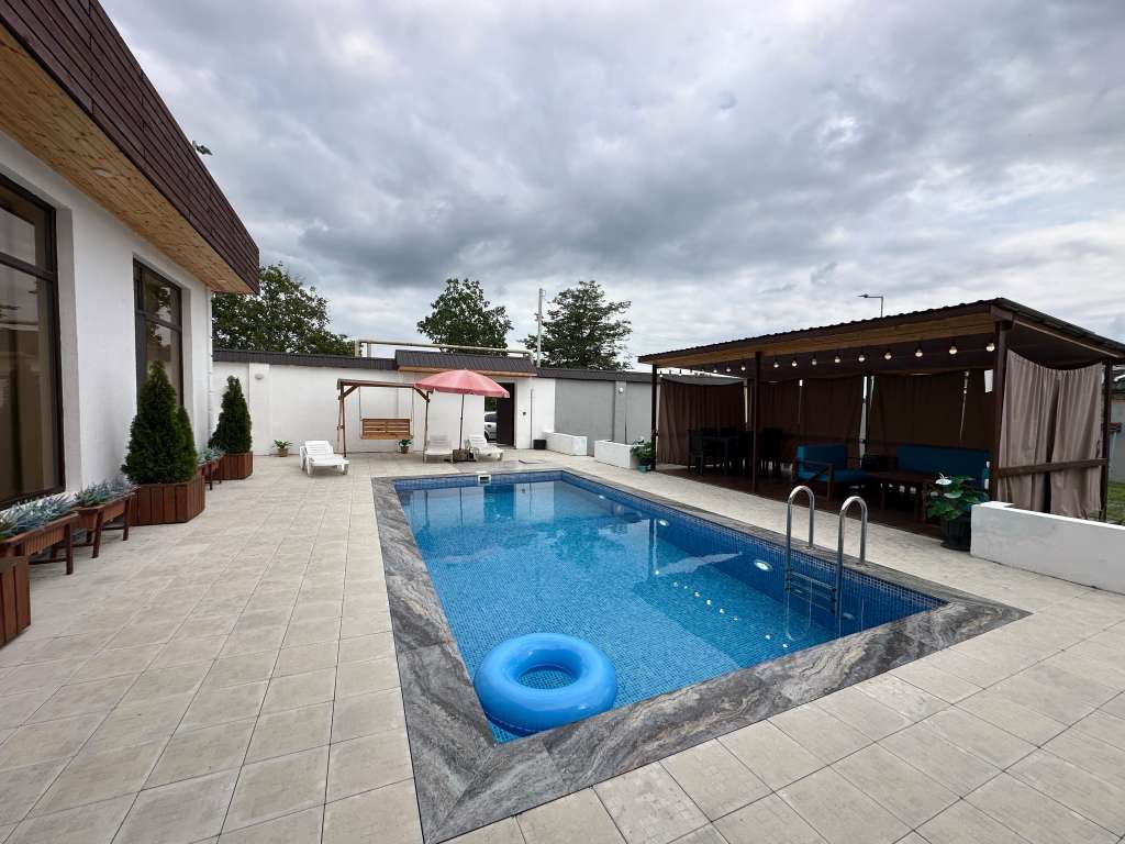 Qəbələ Qəbələ günlük kirayə Həyət evi / Villa 250 AZN-a 3 otaqlı