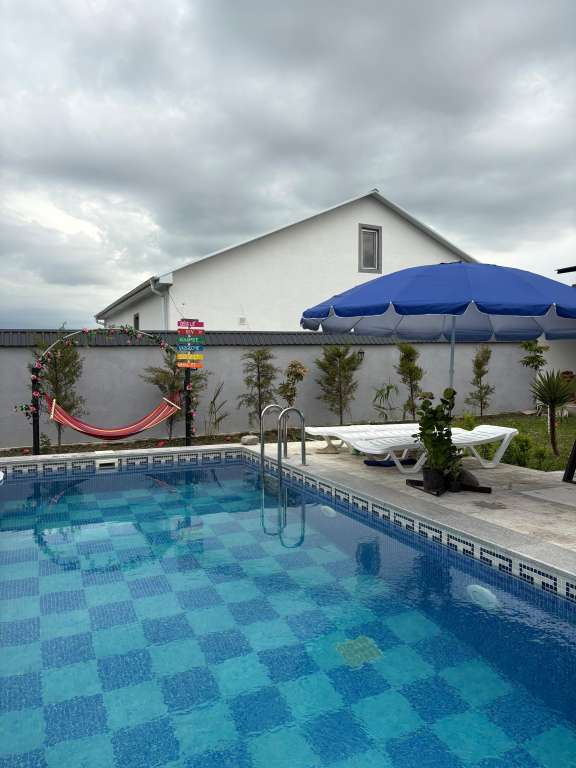 Qəbələ Qəbələ günlük kirayə Həyət evi / Villa 250 AZN-a 4 otaqlı