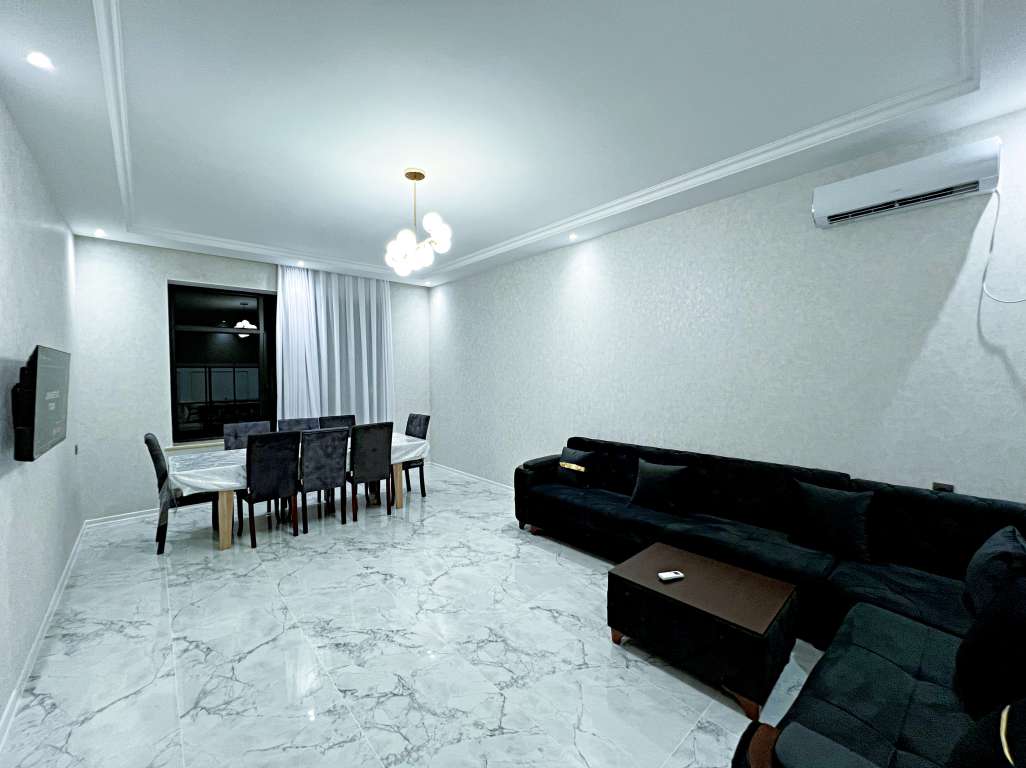 Qəbələ Qəbələ, Azerbaycan günlük kirayə Həyət evi / Villa 250 AZN-a 4 otaqlı