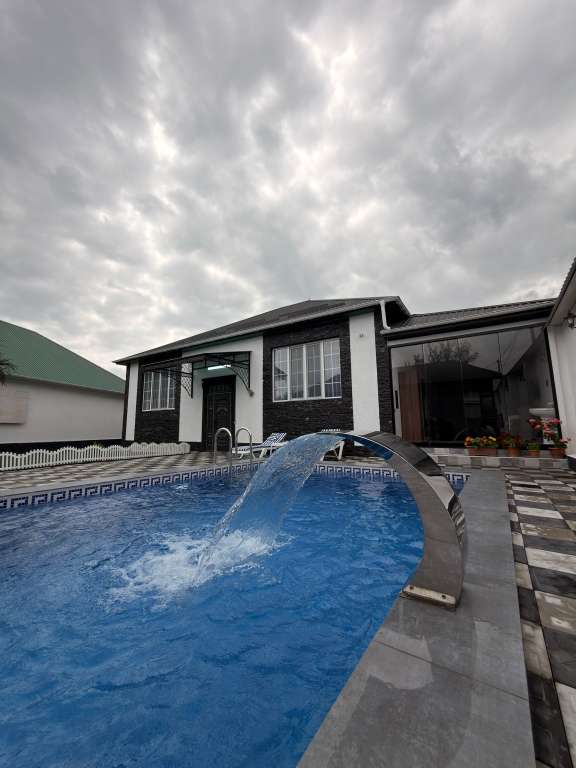 Qəbələ Qəbələ günlük kirayə Həyət evi / Villa 260 AZN-a 3 otaqlı