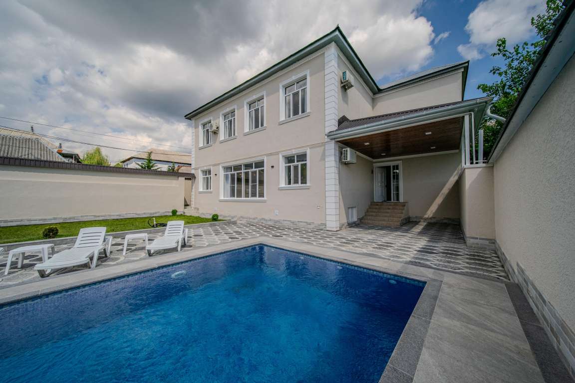 Qəbələ Qəbələ günlük kirayə Həyət evi / Villa 400 AZN-a 5 otaqlı
