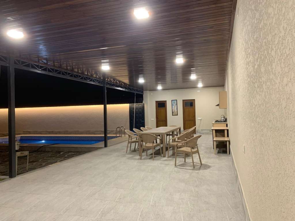 Qəbələ Qəbələ günlük kirayə Həyət evi / Villa 400 AZN-a 5 otaqlı