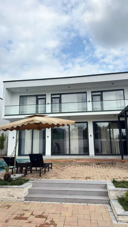 Qəbələ Qəbələ, Azerbaycan günlük kirayə Həyət evi / Villa 500 AZN-a 4 otaqlı