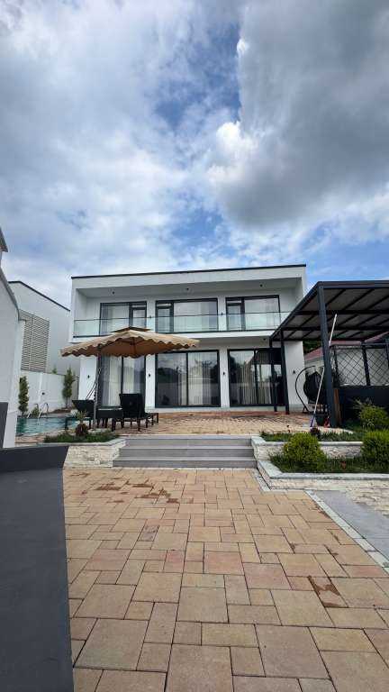 Qəbələ Qəbələ, Azerbaycan günlük kirayə Həyət evi / Villa 500 AZN-a 4 otaqlı