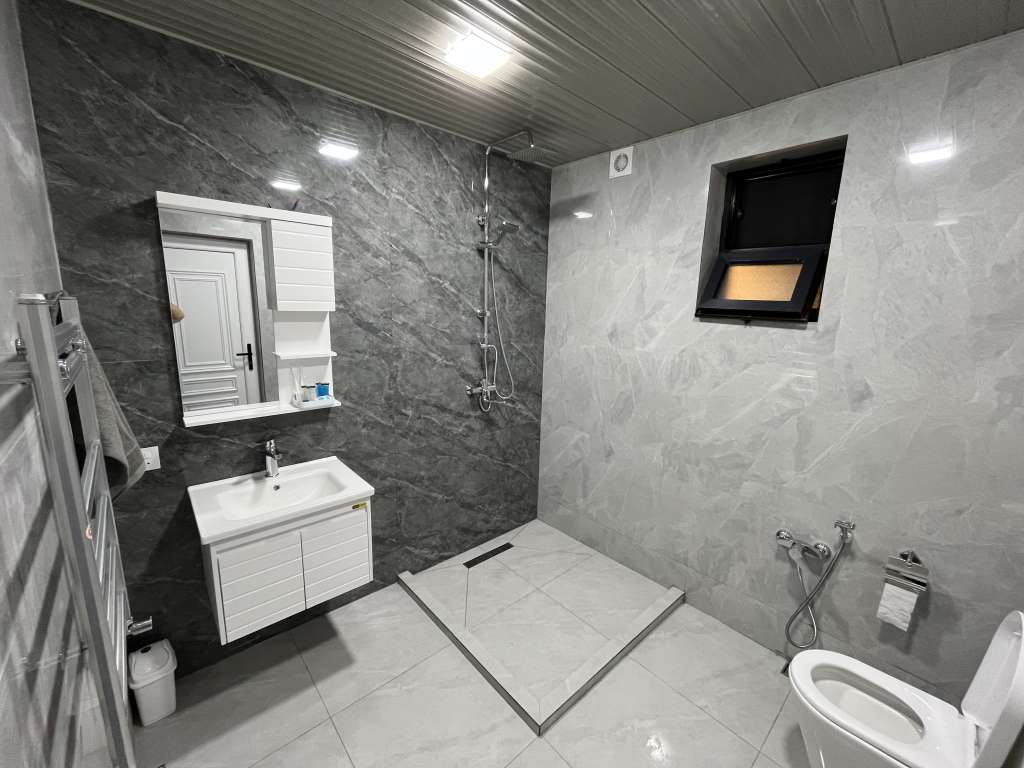 Quba 8CWF+M6 Гечреш, Азербайджан günlük kirayə Həyət evi / Villa 280 AZN-a 4 otaqlı