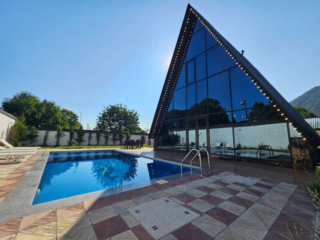 Qəbələ Qəbələ, Azerbaycan günlük kirayə Həyət evi / Villa 350 AZN-a 5 otaqlı
