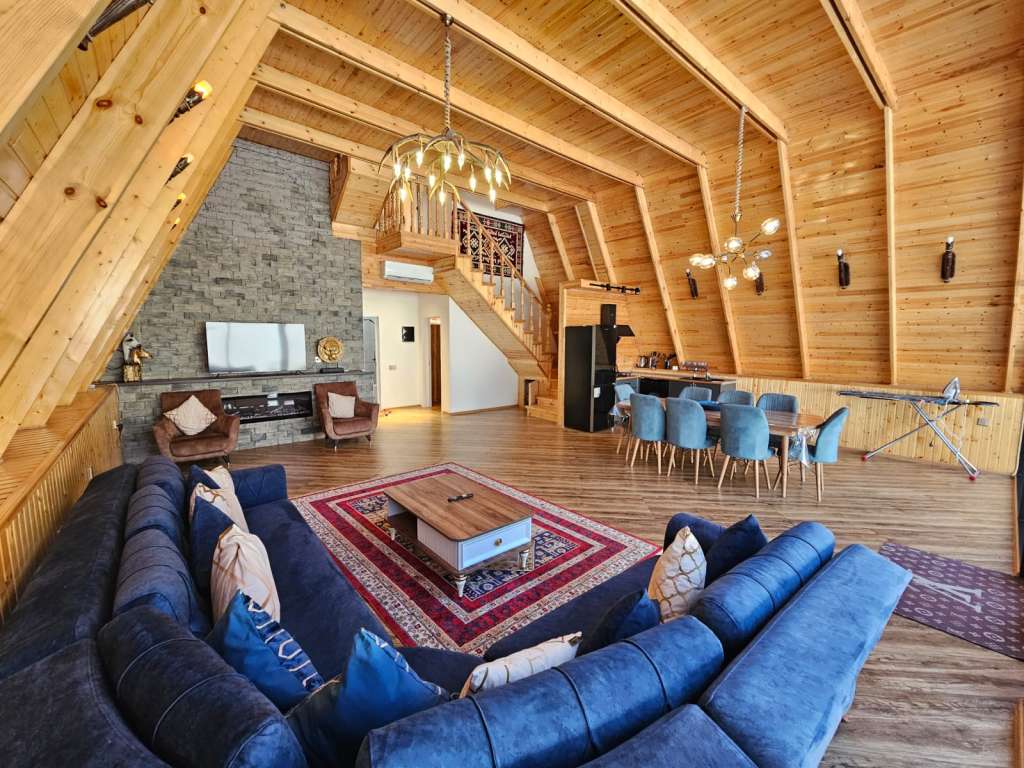 Qəbələ Qəbələ, Azerbaycan günlük kirayə Həyət evi / Villa 350 AZN-a 5 otaqlı