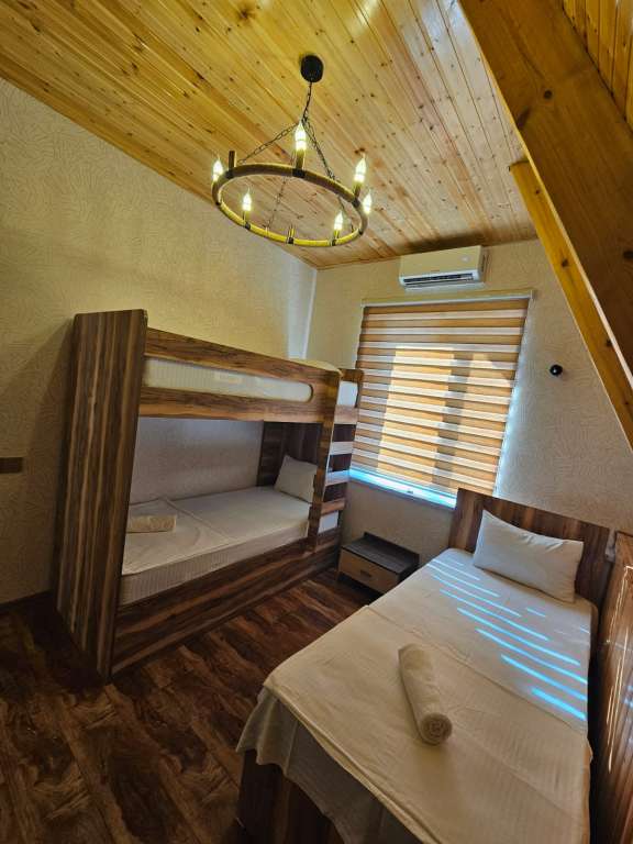 Qəbələ Qəbələ, Azerbaycan günlük kirayə Həyət evi / Villa 350 AZN-a 5 otaqlı