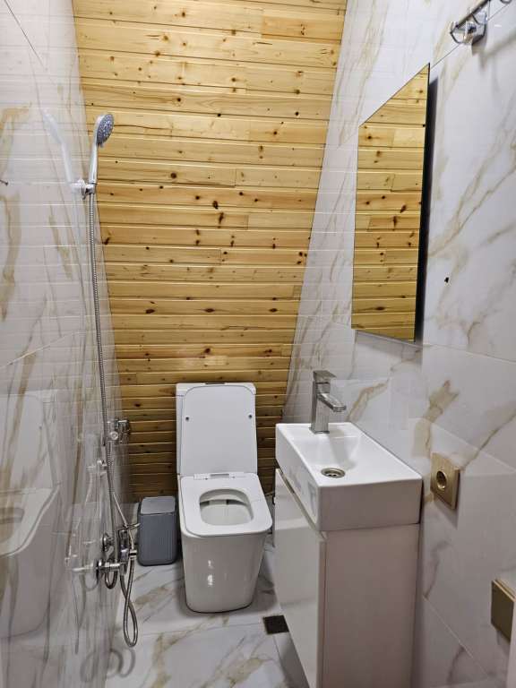 Qəbələ Qəbələ, Azerbaycan günlük kirayə Həyət evi / Villa 350 AZN-a 5 otaqlı