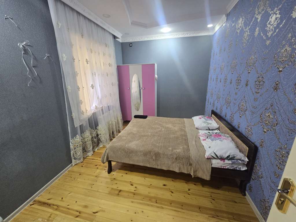 Qəbələ Qəbələ günlük kirayə Həyət evi / Villa 300 AZN-a 4 otaqlı