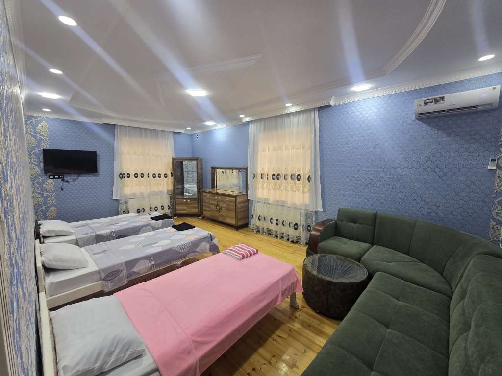 Qəbələ Qəbələ günlük kirayə Həyət evi / Villa 300 AZN-a 4 otaqlı