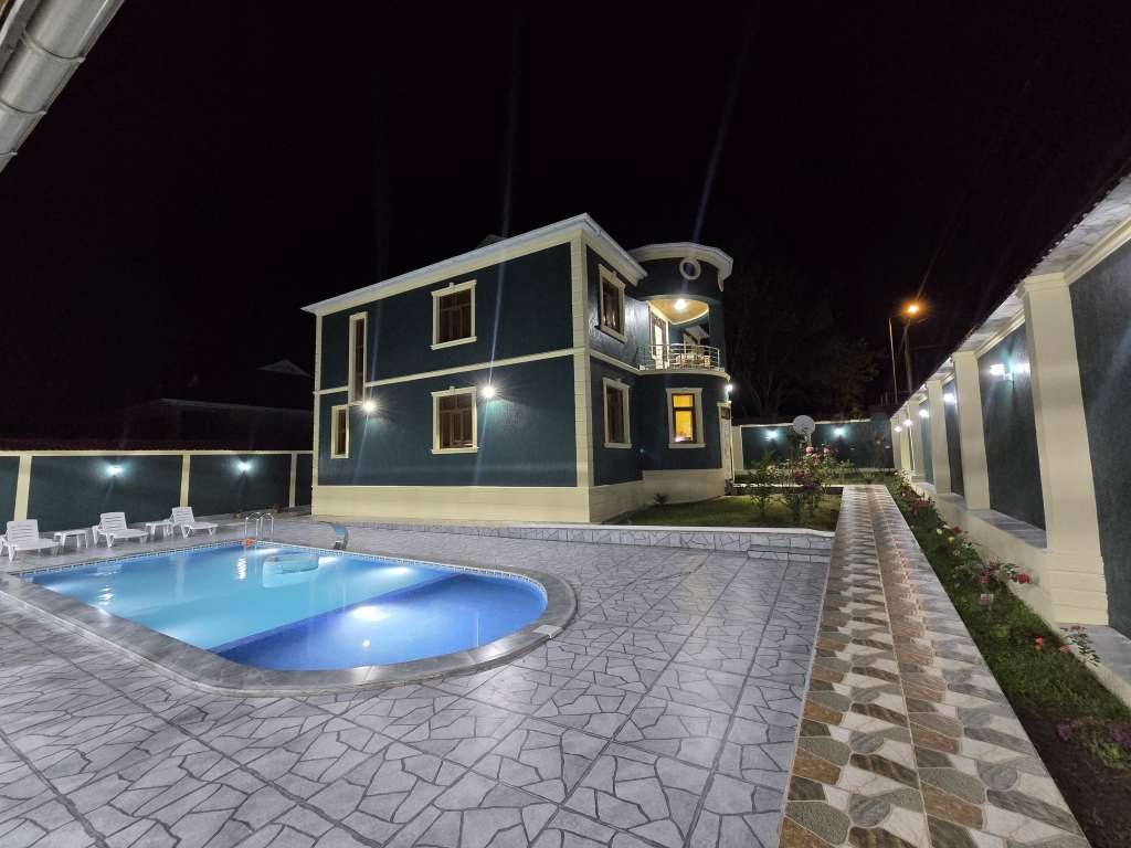 Qəbələ Qəbələ günlük kirayə Həyət evi / Villa 300 AZN-a 4 otaqlı