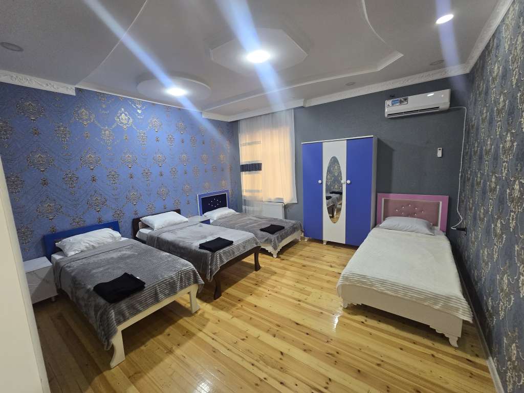 Qəbələ Qəbələ günlük kirayə Həyət evi / Villa 300 AZN-a 4 otaqlı