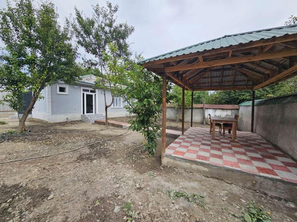 Qəbələ Qəbələ günlük kirayə Həyət evi / Villa 80 AZN-a 3 otaqlı