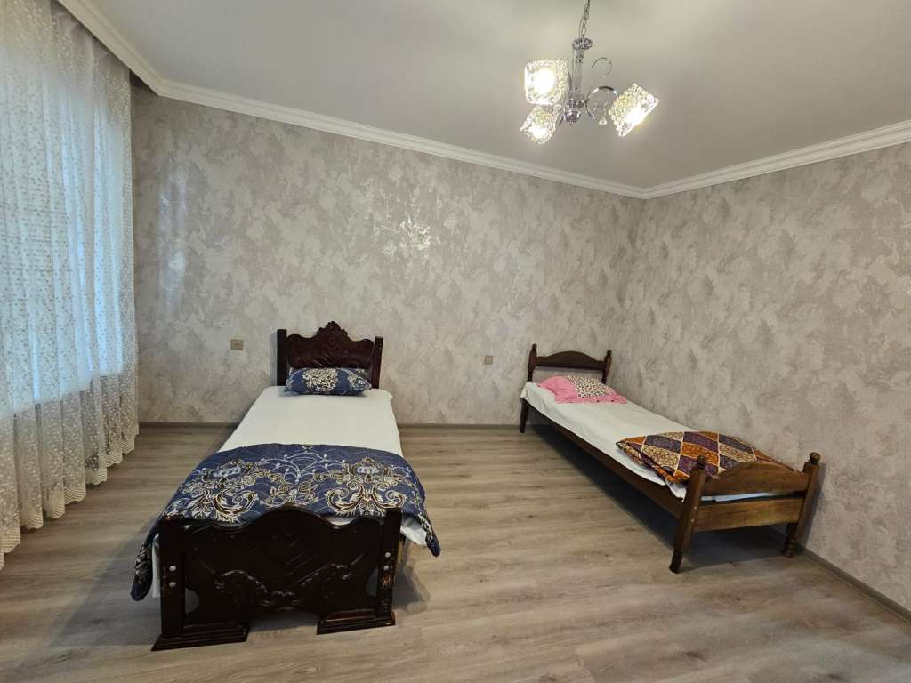 Qəbələ Qəbələ günlük kirayə Həyət evi / Villa 80 AZN-a 3 otaqlı
