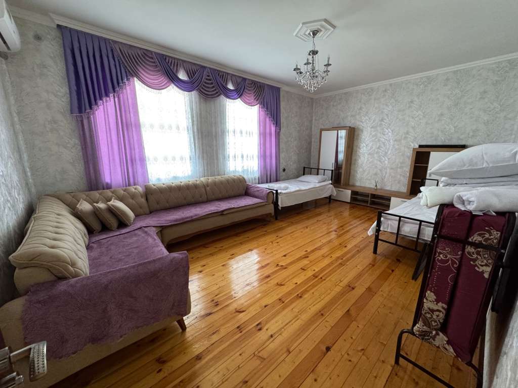 Qəbələ Qəbələ, Azərbaycan günlük kirayə Həyət evi / Villa 140 AZN-a 3 otaqlı