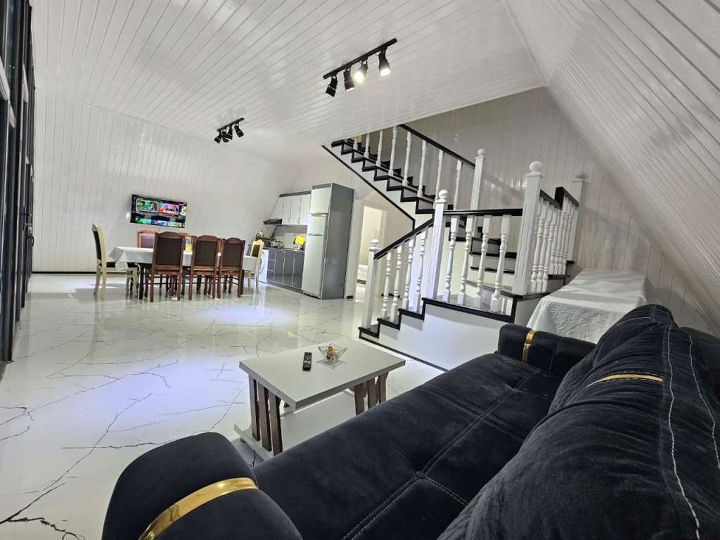 Quba Quba qecres, Qechresh, Azərbaycan günlük kirayə A-Frame 230 AZN-a 5 otaqlı