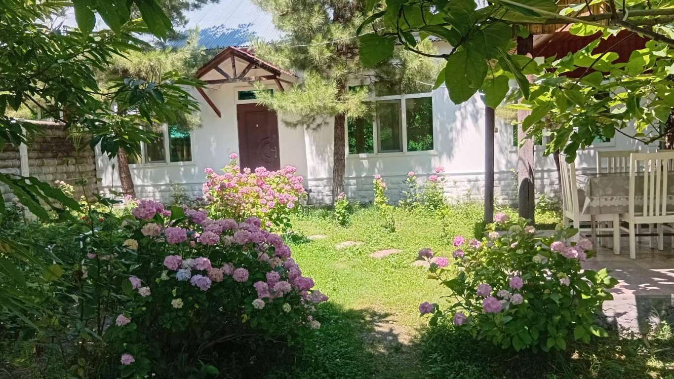 Qəbələ WXP3+49 Вандам, Азербайджан Azərbaycanda günlük kirayə Həyət evi / Villa 60 AZN-a 4 otaqlı