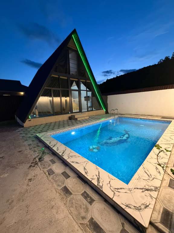 Qəbələ Qəbələ, Azerbaycan günlük kirayə Həyət evi / Villa 250 AZN-a 3 otaqlı
