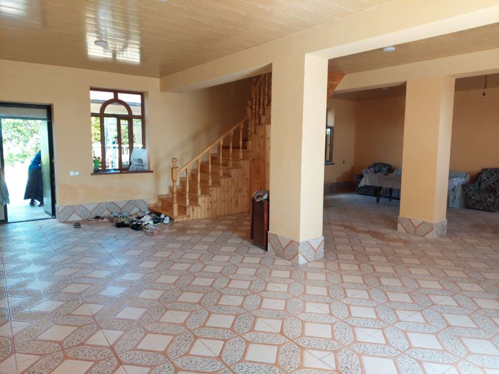 Quba Quba 2ci nugedi günlük kirayə Həyət evi / Villa 110 AZN-a 3 otaqlı
