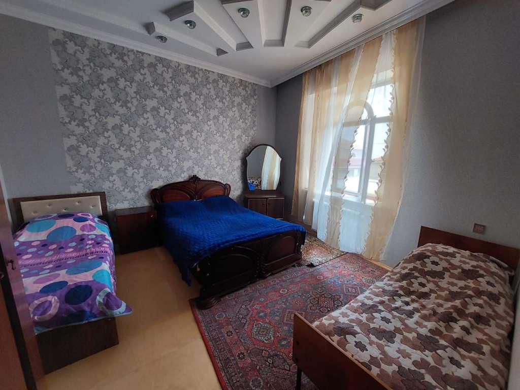 Quba Quba 2ci nugedi günlük kirayə Həyət evi / Villa 110 AZN-a 3 otaqlı