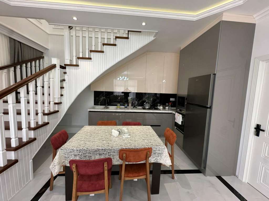 Qəbələ Qəbələ, Azerbaycan günlük kirayə Həyət evi / Villa 350 AZN-a 5 otaqlı