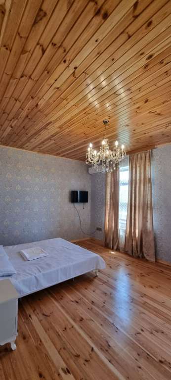 Qəbələ Qəbələ səhəri günlük kirayə Həyət evi / Villa 200 AZN-a 4 otaqlı
