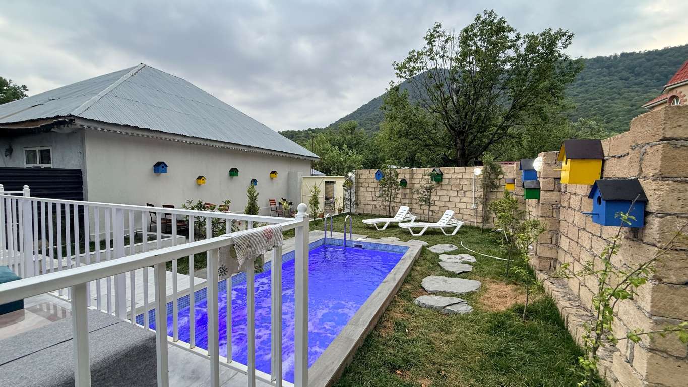 Qəbələ Qəbələ günlük kirayə Həyət evi / Villa 230 AZN-a 2 otaqlı