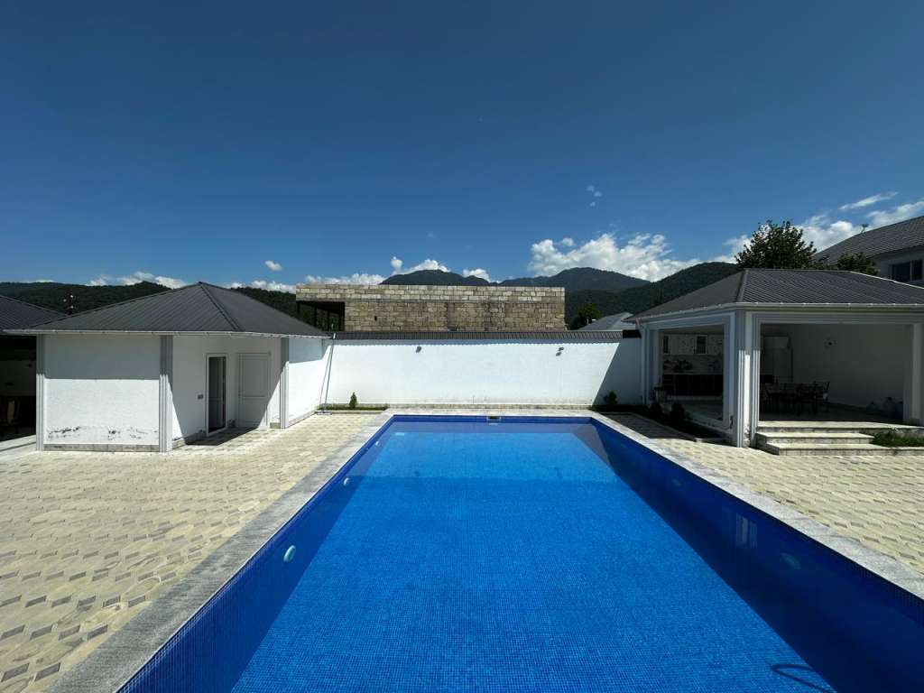 Qəbələ Qəbələ, Azerbaycan günlük kirayə Həyət evi / Villa 250 AZN-a 3 otaqlı